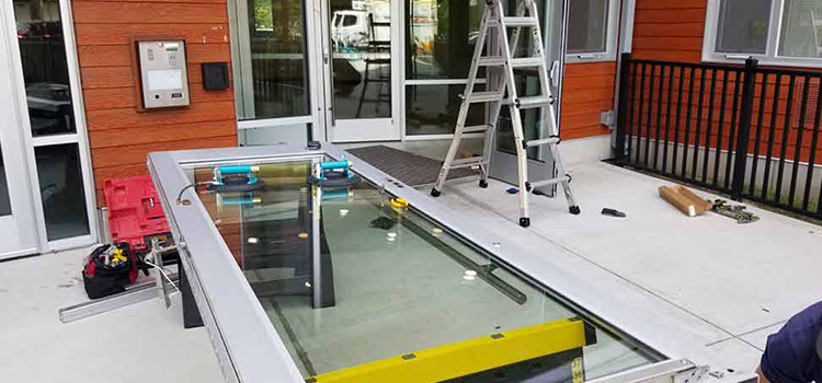 storefront door glass replacement Kingsburg